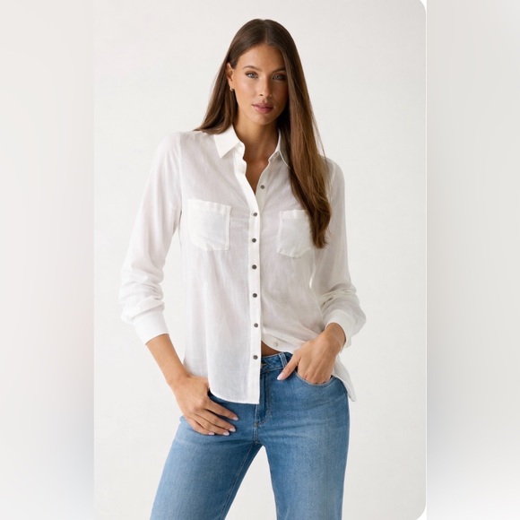 Guess Tops - Guess White Button-Down Shirt, womXL, lightweight 100% Rayon (🌞Sale 3 for $15